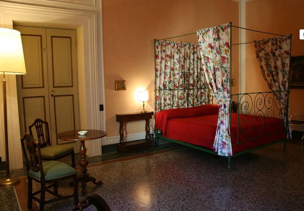 Palazzo Tucci Residenza D'Epoca Bed & Breakfast Lucca Room photo