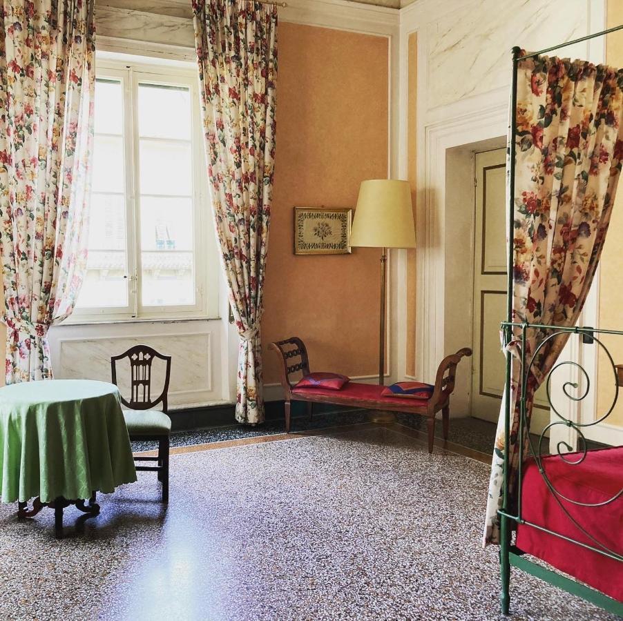 Palazzo Tucci Residenza D'Epoca Bed & Breakfast Lucca Exterior photo
