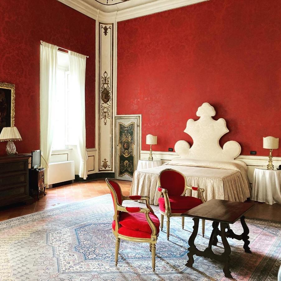 Palazzo Tucci Residenza D'Epoca Bed & Breakfast Lucca Exterior photo