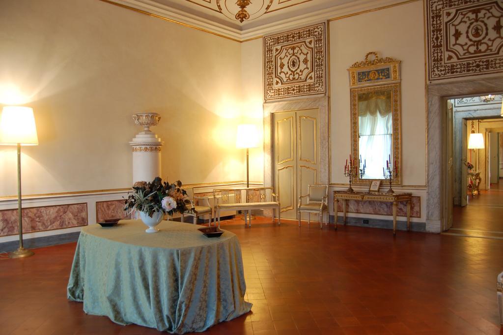 Palazzo Tucci Residenza D'Epoca Bed & Breakfast Lucca Room photo