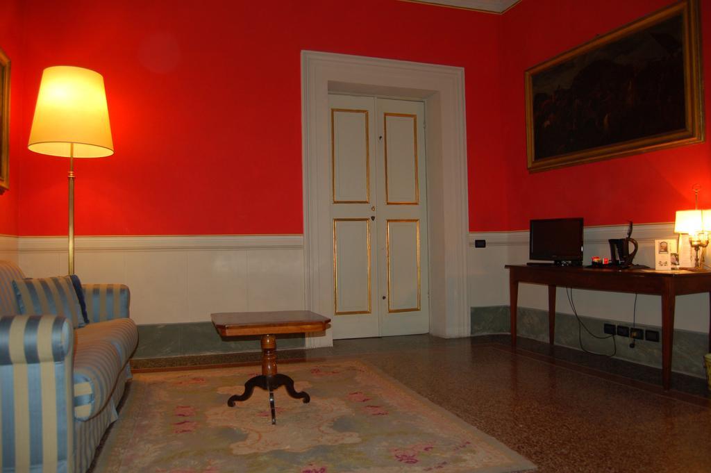 Palazzo Tucci Residenza D'Epoca Bed & Breakfast Lucca Room photo
