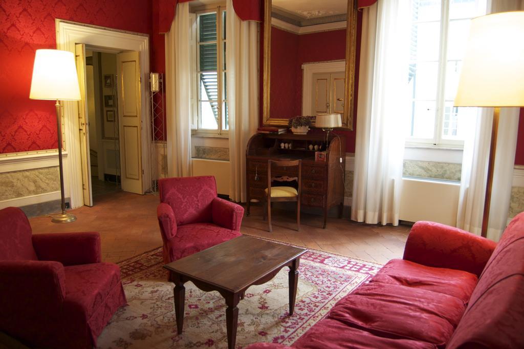 Palazzo Tucci Residenza D'Epoca Bed & Breakfast Lucca Exterior photo
