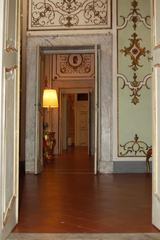 Palazzo Tucci Residenza D'Epoca Bed & Breakfast Lucca Exterior photo