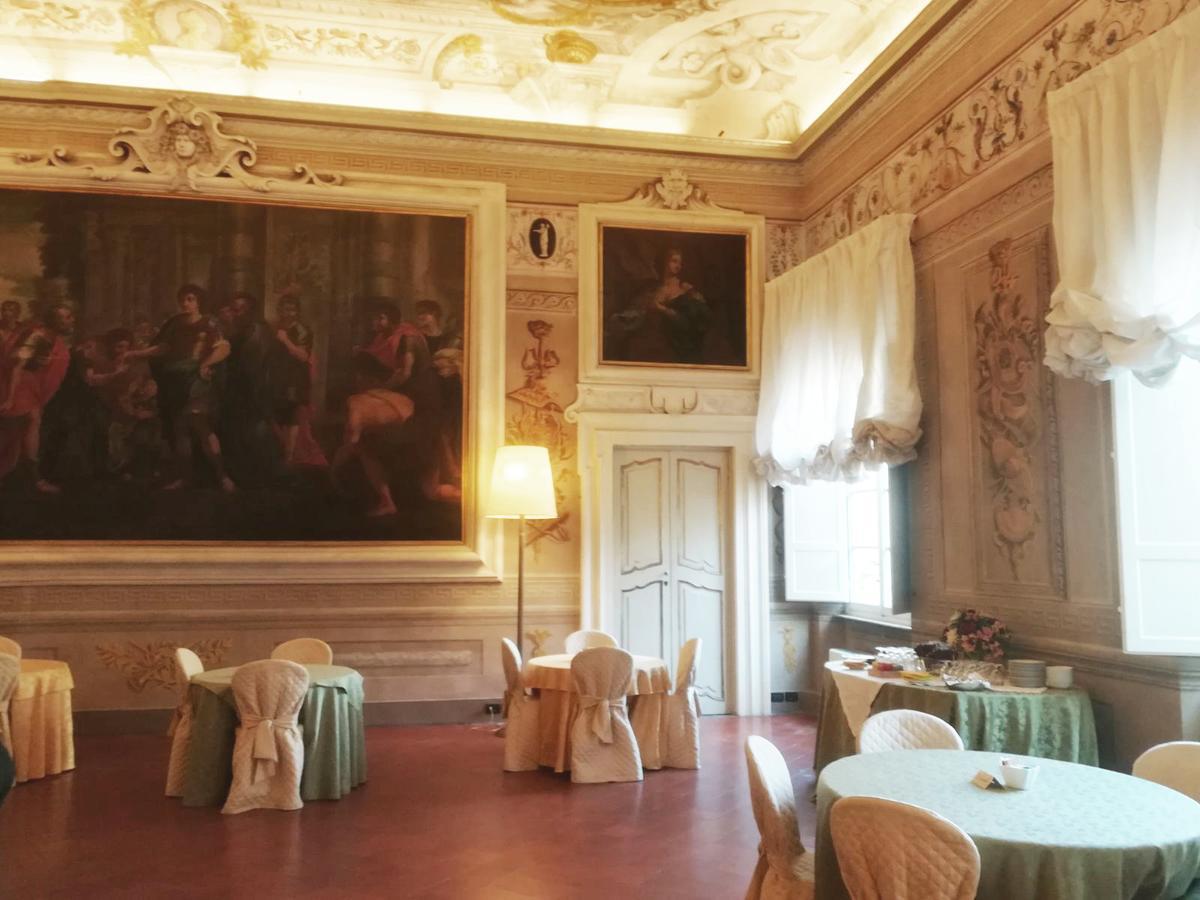 Palazzo Tucci Residenza D'Epoca Bed & Breakfast Lucca Exterior photo