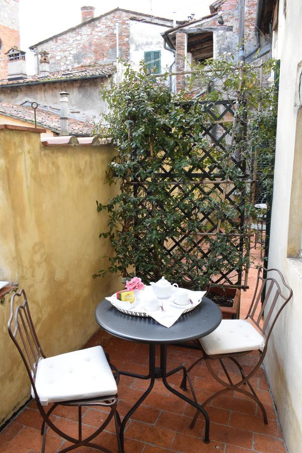 Palazzo Tucci Residenza D'Epoca Bed & Breakfast Lucca Exterior photo