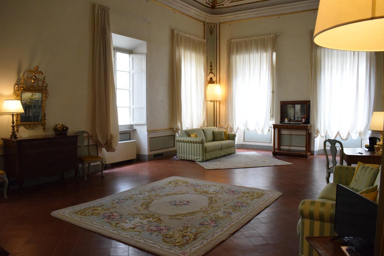 Palazzo Tucci Residenza D'Epoca Bed & Breakfast Lucca Exterior photo
